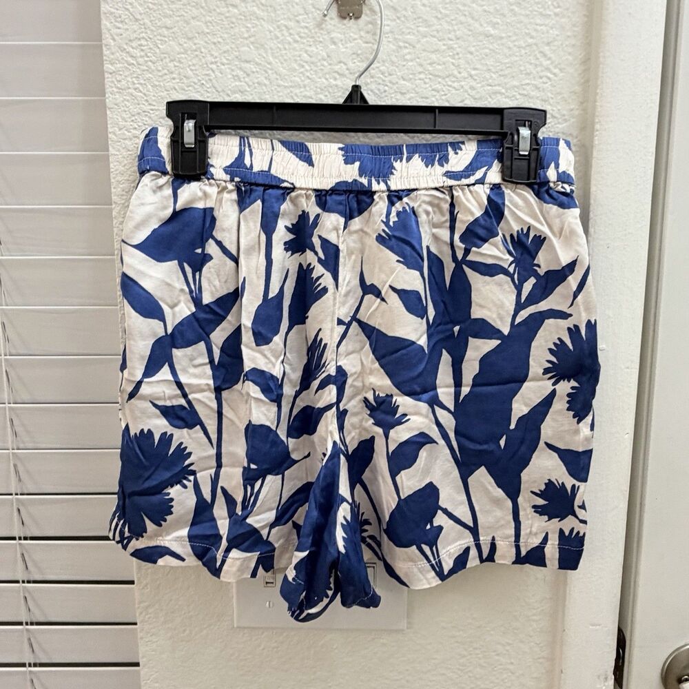 Anthropologie Women’s Small Floral Pull On Shorts Blue White Elastic Waist Pocke - Picture 2 of 8